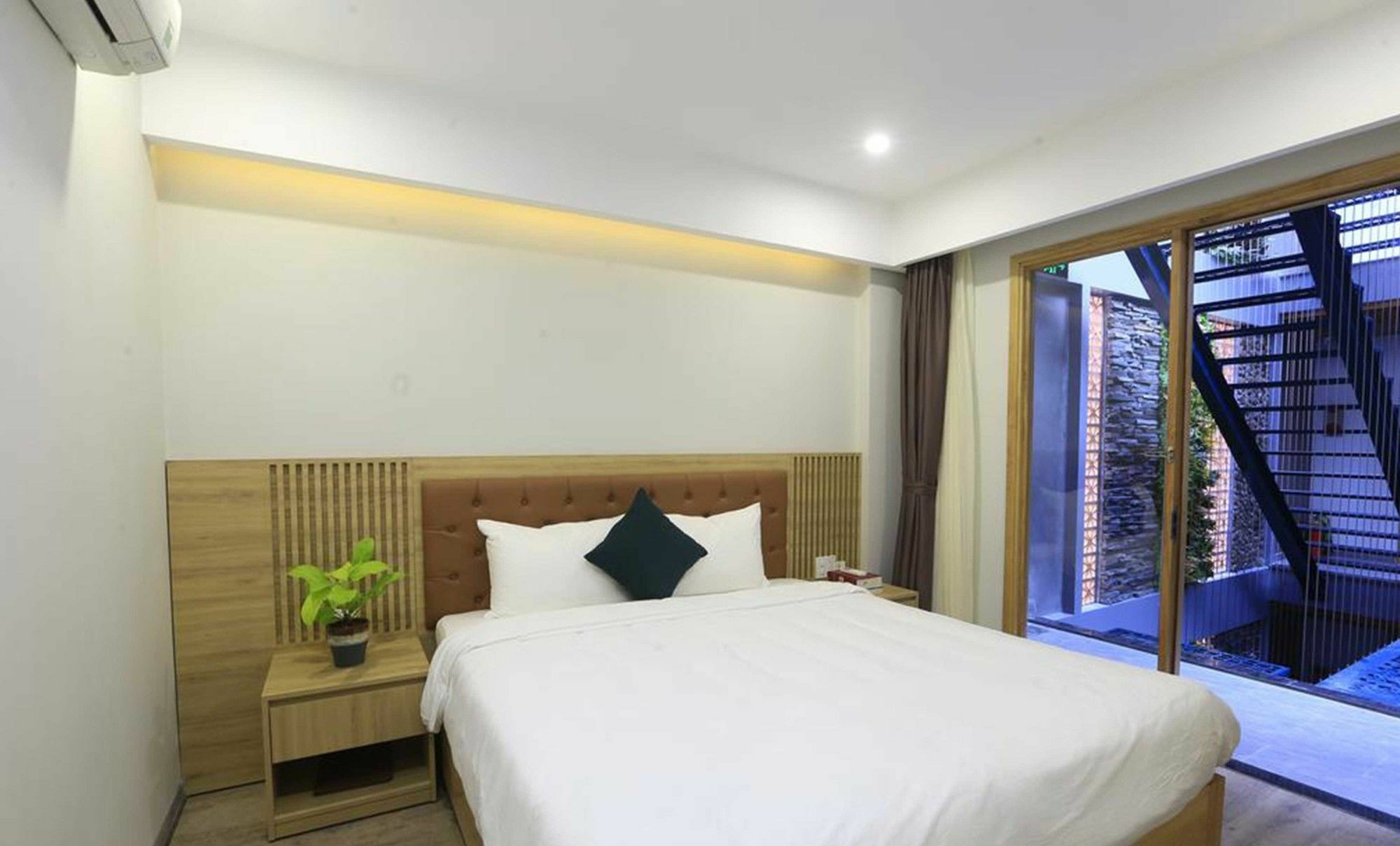 Zoneland Apartments - Lahome Beach Villa Da Nang Buitenkant foto